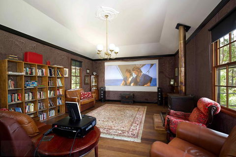 Grand Canyon Chalet - New Castle Holiday 2