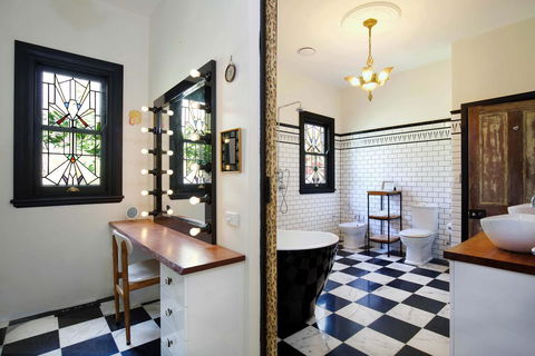 Grand Canyon Chalet - New Castle Holiday 3