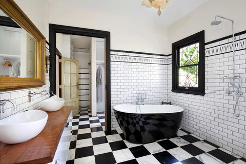 Grand Canyon Chalet - New Castle Holiday 1