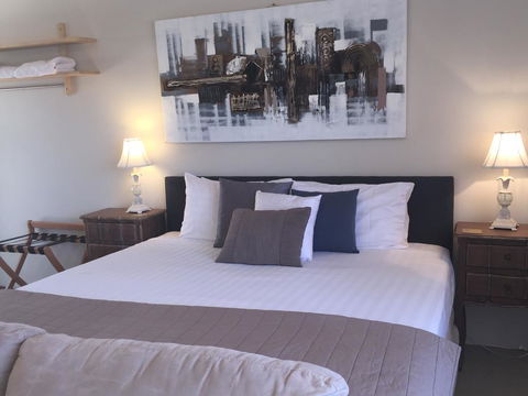 Grandhouse York Guesthouse - New Castle Holiday 1