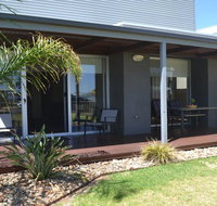 Grange Water View Yarrawonga - New Castle Holiday