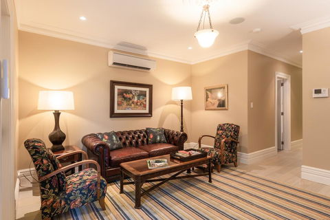 Greenwich Heritage - New Castle Holiday 2