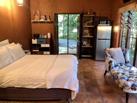 Gunnadoo Holiday - New Castle Holiday 1