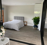 Gunsynd Studio Apartment - New Castle Holiday