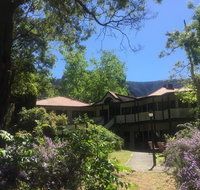 Halls Gap Tavern - New Castle Holiday