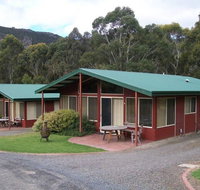 Halls Gap Valley Spa Lodges - New Castle Holiday