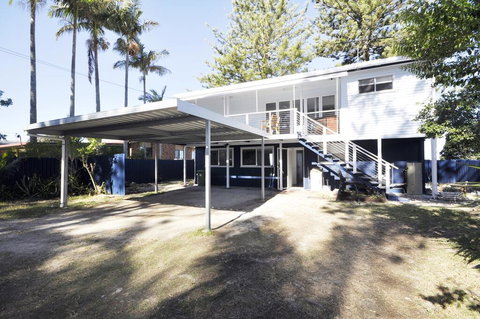 Happy Tides - New Castle Holiday 2