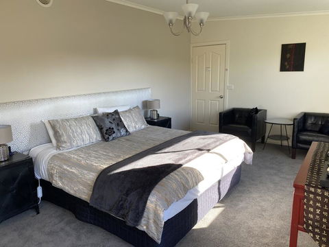 Harmony Bed & Breakfast - New Castle Holiday 3