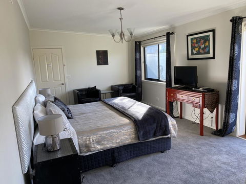 Harmony Bed & Breakfast - New Castle Holiday 2