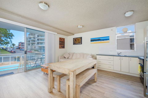 Headlands 8 1 Clarence Street - New Castle Holiday 3