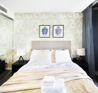 Hearty Milton Apartments - New Castle Holiday