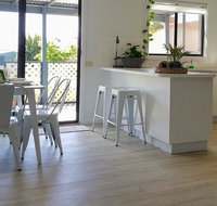 HelloSailor HolidayRental FirePit NBN AppleTV KingBed - New Castle Holiday