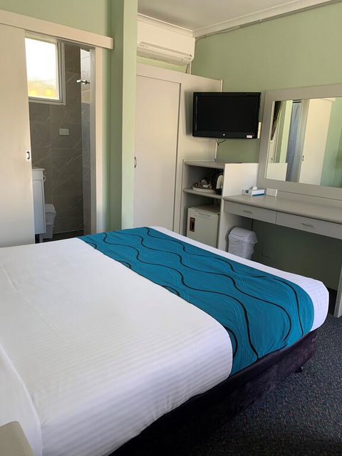 High Mountains Motor Inn - New Castle Holiday 3