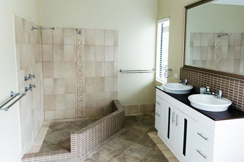 Highlander - New Castle Holiday 2