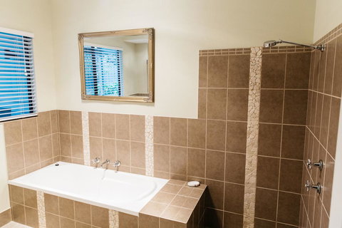 Highlander - New Castle Holiday 3