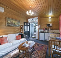 Hillside Country Retreat - New Castle Holiday