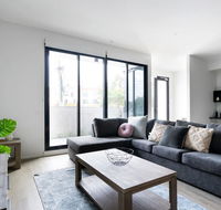 HOLIDAY HOME 3BR TOWNHOUSE with WIFI NEAR HIGHPOINT - New Castle Holiday