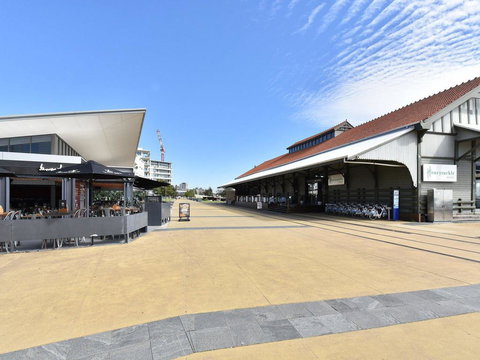 Honeysuckle Haven - Harbour Facing + Walk To Restaurants - New Castle Holiday 3