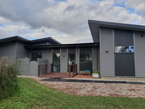 Hoof & Hound Country Escape - New Castle Holiday 2