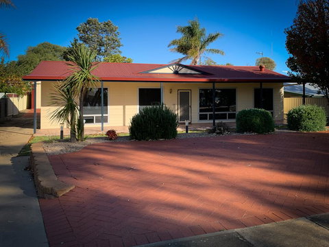 Hooterville - New Castle Holiday 0