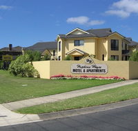 Hopkins House Motel  Apartments - New Castle Holiday