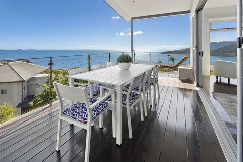 Horizons - Airlie Beach - New Castle Holiday 1