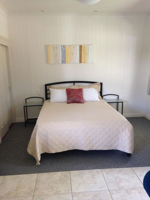 Horsepower Cabins - New Castle Holiday 3