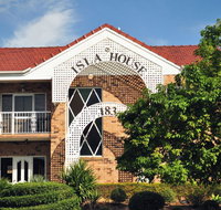 Isla House Greenslopes - New Castle Holiday