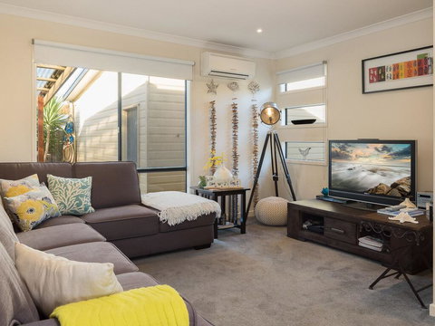 Island Sands - New Castle Holiday 1