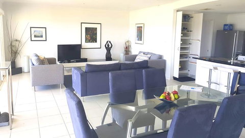 Island Waterfront Getaway - WiFi - New Castle Holiday 1