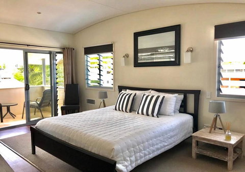 Jades On Lawson - New Castle Holiday 1