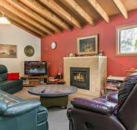 Jarara Cottage - New Castle Holiday