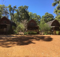 Jarrah Glen Cabins - New Castle Holiday