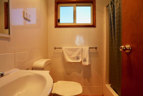 Jenolan Caravan Park Oberon - New Castle Holiday 1