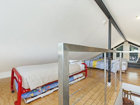 JOHANSSON'S PERCH COTTAGE - New Castle Holiday 1