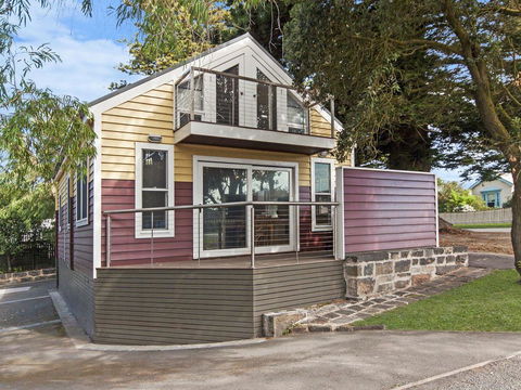 JOHANSSON'S PERCH COTTAGE - New Castle Holiday 3
