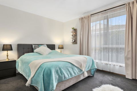 Josie Villa - Beautiful West Burnie: Long Or Short Term - New Castle Holiday 0