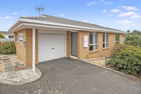 Josie Villa - Beautiful West Burnie: Long Or Short Term - New Castle Holiday 1