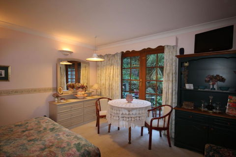 Kalimna - Garden Room - New Castle Holiday 2