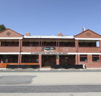 Kaneira Hotel - New Castle Holiday