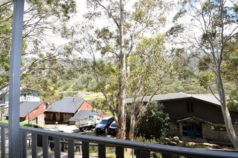 Karas 10 - New Castle Holiday 1