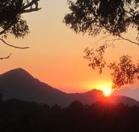 Karmya Cabin Eco-Retreat - New Castle Holiday