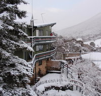 Kasees Apartments  Mountain Lodge - New Castle Holiday