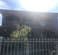 Katie's Antique House - New Castle Holiday