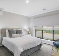 Kennedy House Euroa - New Castle Holiday