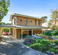 Kestrel Lodge Port Willunga - New Castle Holiday