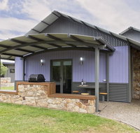 Kickenback Studio - Contemporary accommodation in the heart of Crackenback - New Castle Holiday