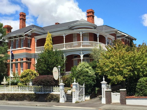Kilmarnock House Edwardian Accommodation - New Castle Holiday 0
