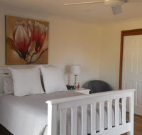Kincumber House - New Castle Holiday