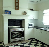 King Cottage - New Castle Holiday